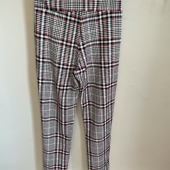Elastic plaid pants! 👖 - Picture 3 of 3